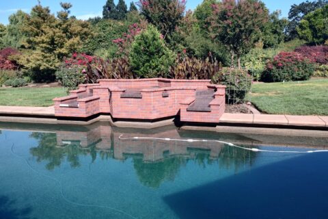 Picture of a Clean pool with clean bricks